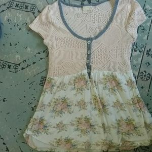 Daytrip girls floral crochet blouse